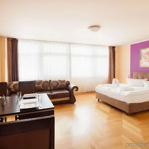Апартаменты Youth Apartments - Ku'Damm, Берлин